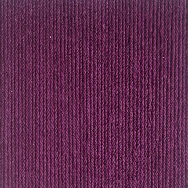 Garnfarven Plum